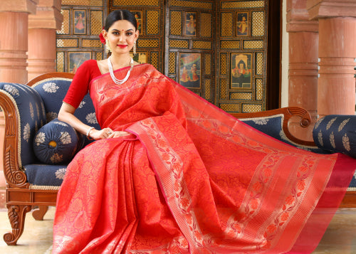 Chanderi Silk vs Banarasi Silk Which Fits Your Style