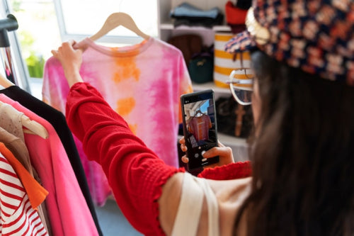 How Artisanal Fashion Brands are Leveraging Instagram to Drive Growth
