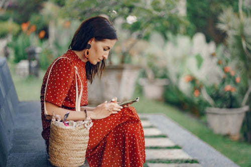 Strategies to Enhance Confidence in Online Handloom Purchases