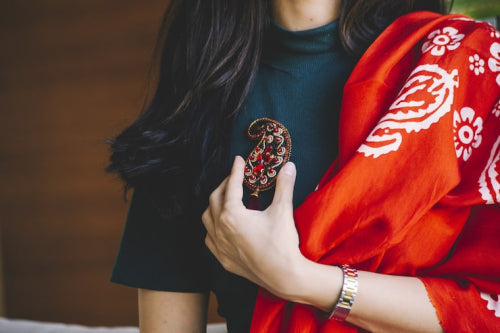 How Handmade Accessories Complete Everyday Outfits