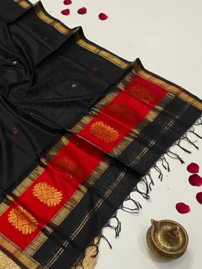 Indiehaat | Maheshwari Silk Zari Weaving Suit Red