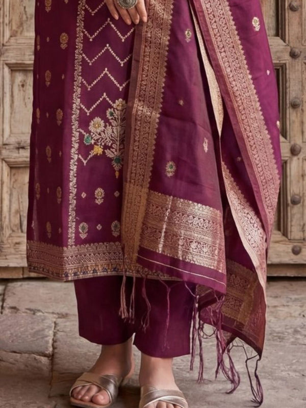 Indiehaat | Cotton Mix Brocade Stitched Suit Maroon