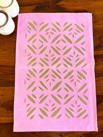 Indiehaat | Applique Cotton Table Runner & Mat Set Pink