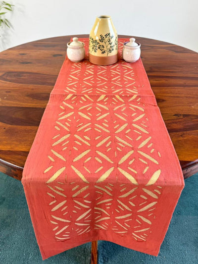 Indiehaat | Applique Cotton Table Runner & Mat Set Peach