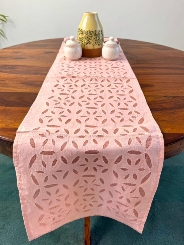 Indiehaat | Applique Cotton Table Runner & Mat Set Pink