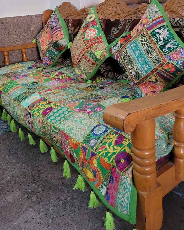 Indiehaat|Kambadiya Green Sofa Throw & Cushion Cover|Elegant DÃƒÂ©cor