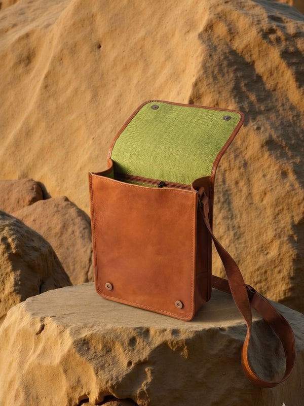 Indiehaat | Pure Leather Cross Body Bag Rustic Brown