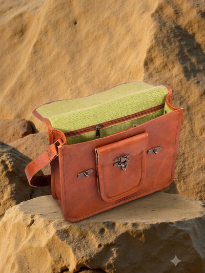 Indiehaat | Pure Leather Messenger Bag Cocoa Brown