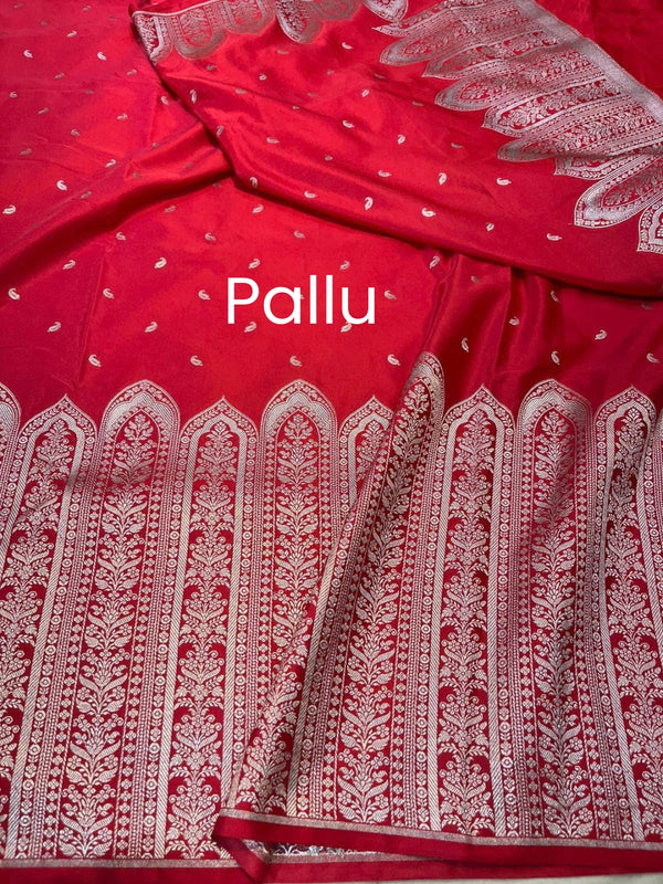 Indiehaat | Mashru Banarasi Silk Saree Red | Brocade Weaving