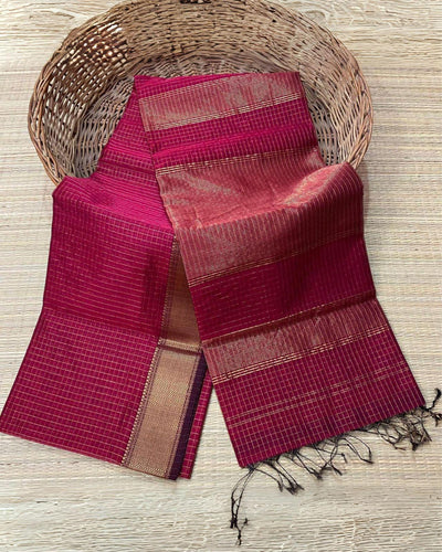 Indiehaat | Maheshwari Silk SareeBurgundy Color Check Design with Running Blouse